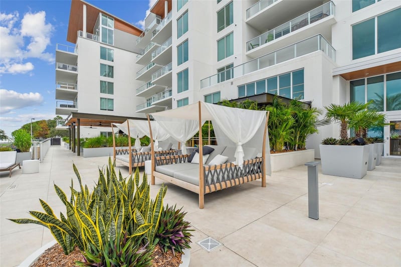 1020 Sunset Point Rd #310, Clearwater, FL 33755