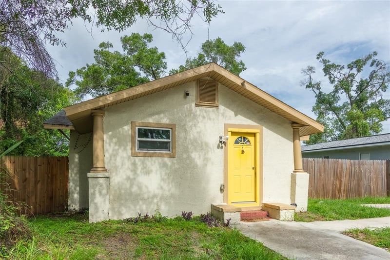 8006 14th St, Tampa, FL 33604