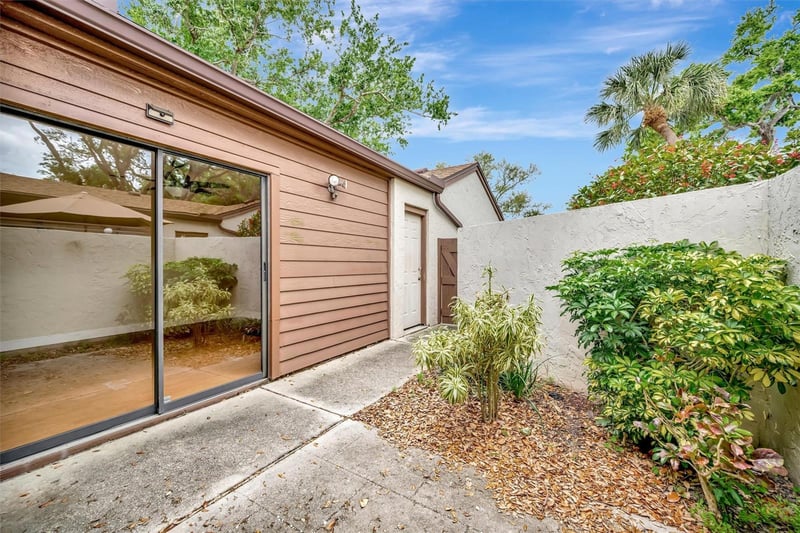2925 Park Lake Dr #12, Bradenton, FL 34209