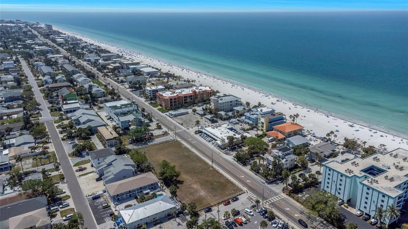 2300 Gulf Blvd, Indian Rocks Beach, FL 33785
