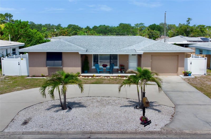 1540 San Helen Dr, Dunedin, FL 34698