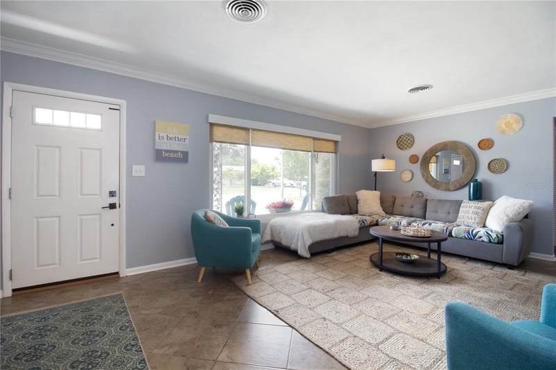 1540 San Helen Dr, Dunedin, FL 34698