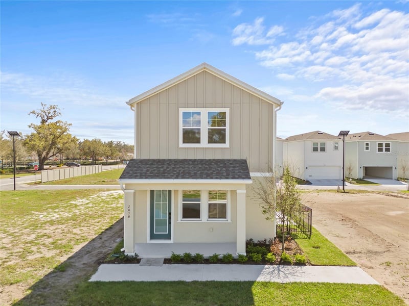 2033 Amelia Bay Pl, Valrico, FL 33596