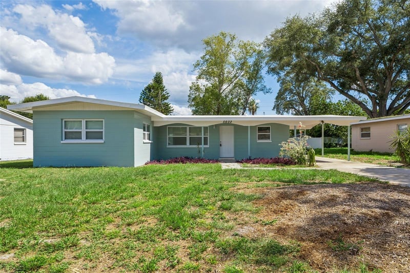 5602 Oceanic Rd, Holiday, FL 34690
