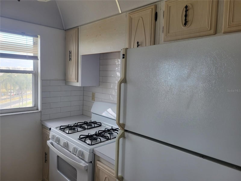 9950 62nd Ter #404, St Petersburg, FL 33708