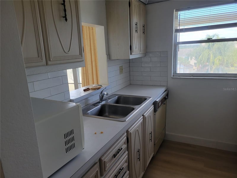9950 62nd Ter #404, St Petersburg, FL 33708