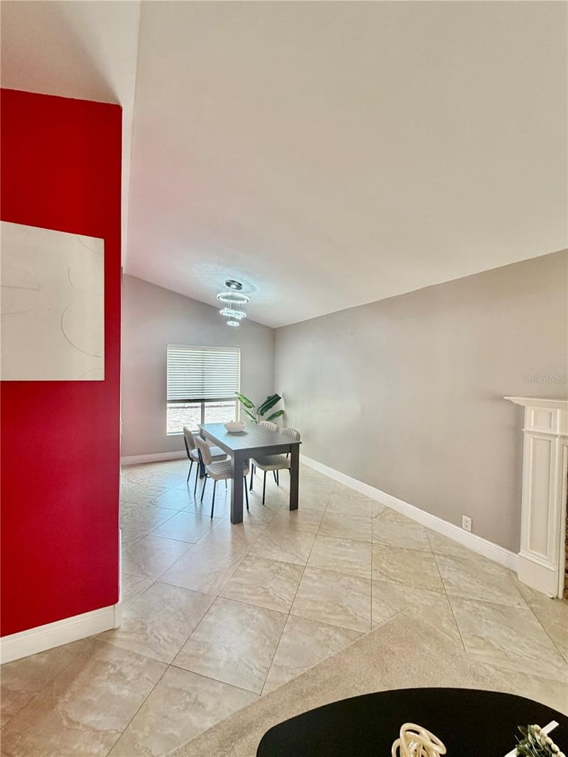 17708 Rivendel Rd, Lutz, FL 33549