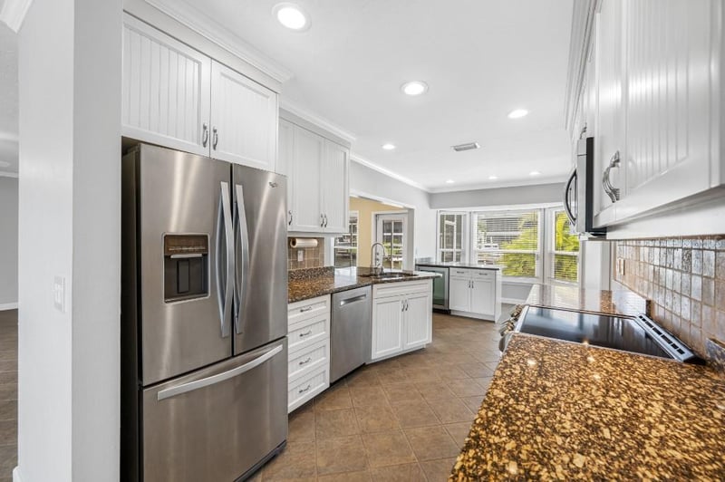 10308 Sandpiper Rd, Bradenton, FL 34209