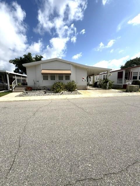 1001 Starkey Rd #631, Largo, FL 33771