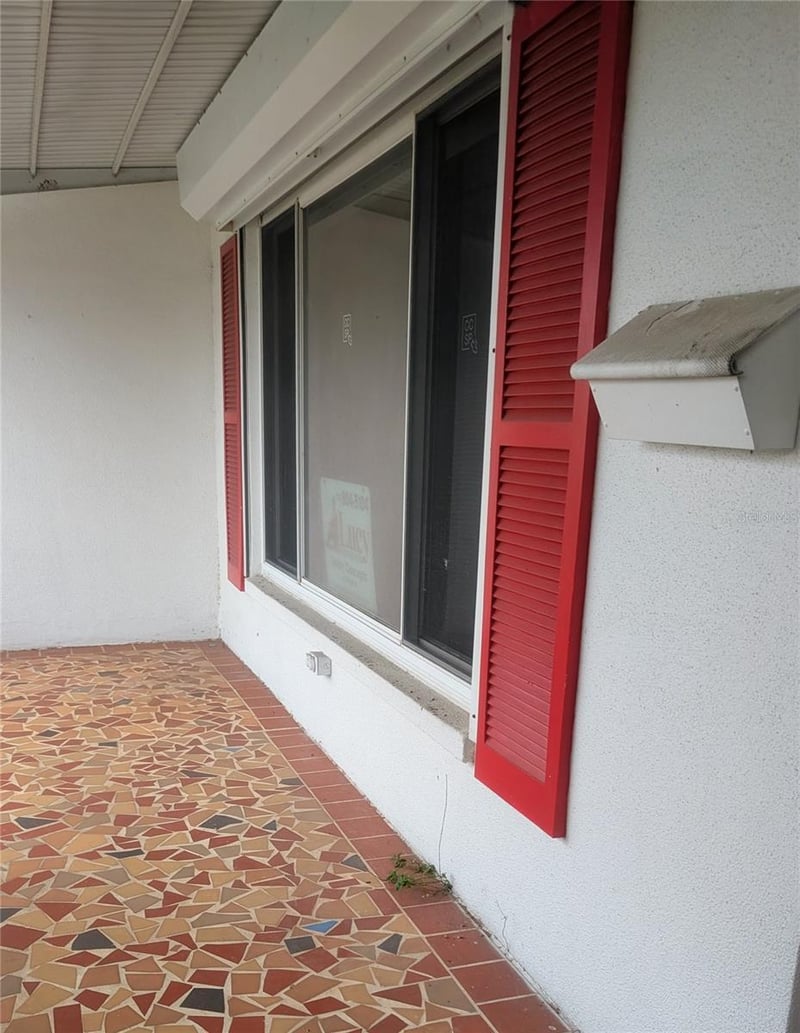 9640 45th St, Pinellas Park, FL 33782