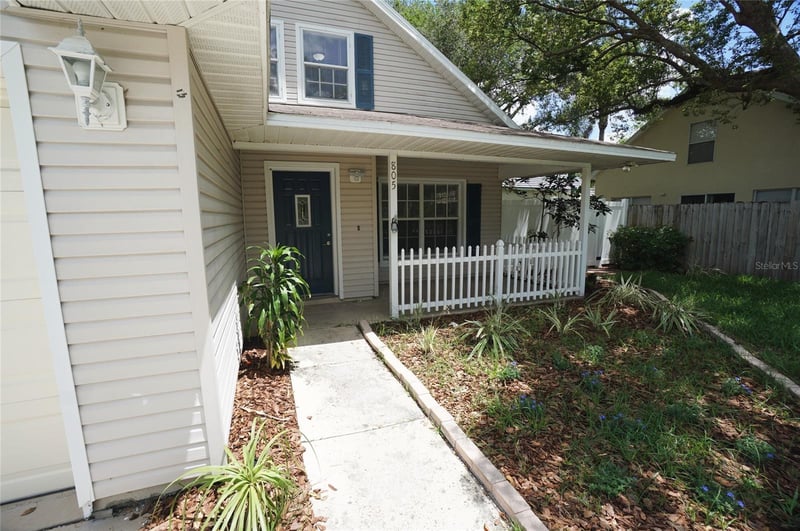 805 113th Ave, Tampa, FL 33612
