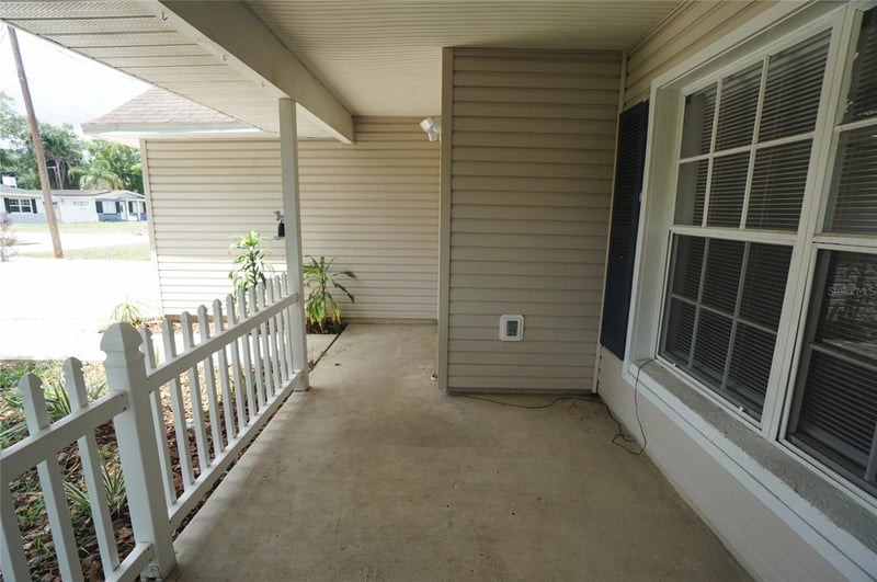 805 113th Ave, Tampa, FL 33612