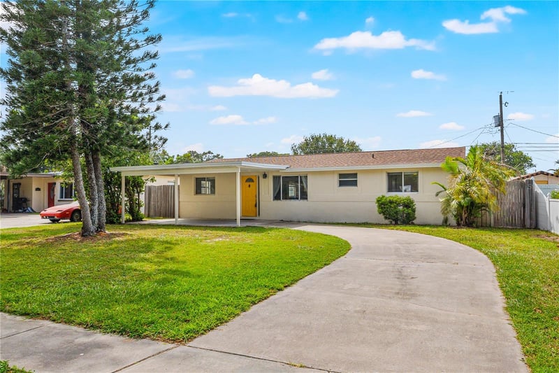 5624 63rd St, St Petersburg, FL 33709