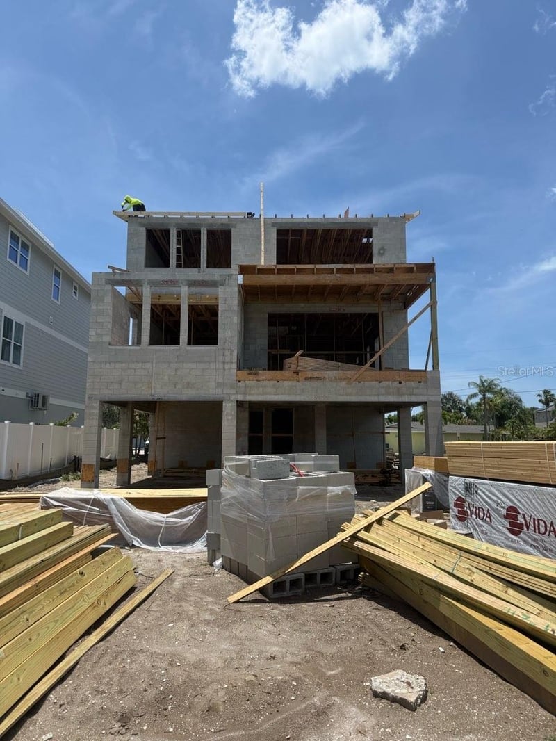 1213 Bay Shore Blvd, Indian Rocks Beach, FL 33785