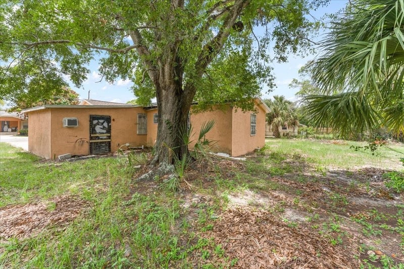 3816 52nd St, Tampa, FL 33619