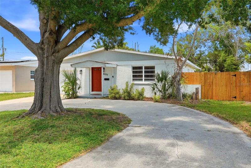 4027 Huntington St, St Petersburg, FL 33703