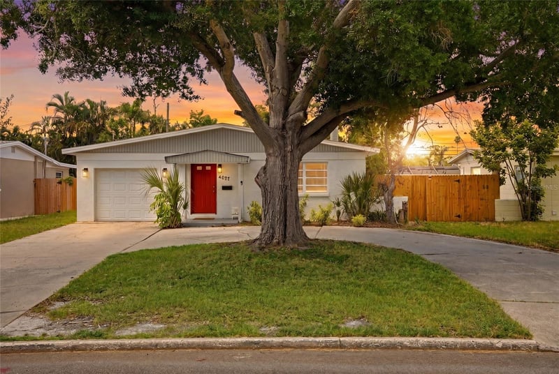 4027 Huntington St, St Petersburg, FL 33703