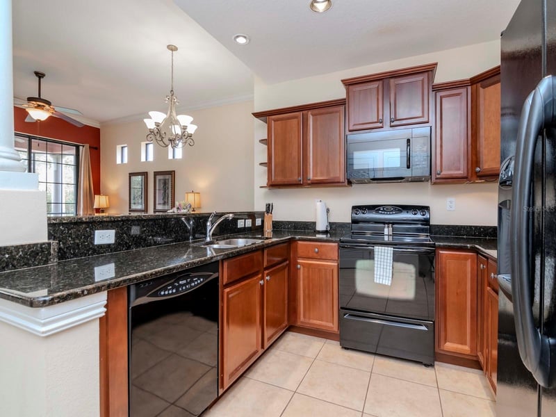 13941 Clubhouse Dr #102, Tampa, FL 33618