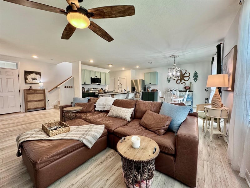 4110 Willow Hammock Dr, Palmetto, FL 34221
