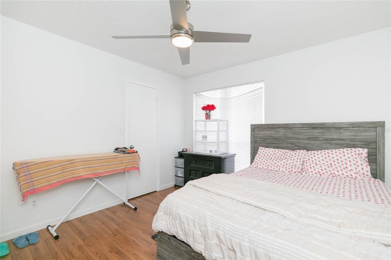 8636 Mallard Reserve Dr #201, Tampa, FL 33614