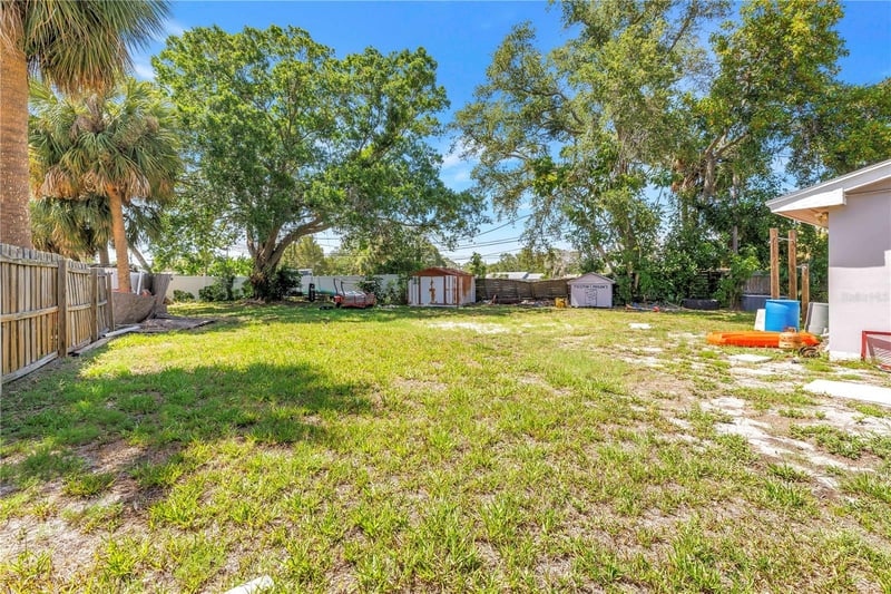 4030 Overlook Dr, St Petersburg, FL 33703