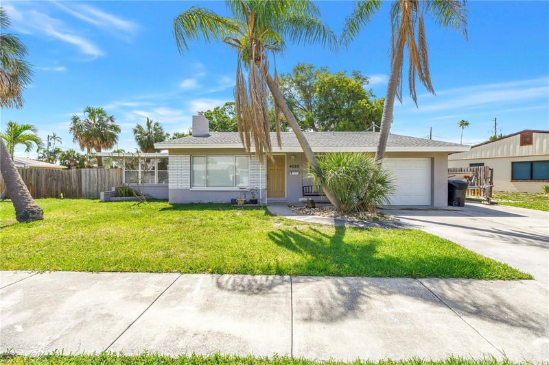 4030 Overlook Dr, St Petersburg, FL 33703