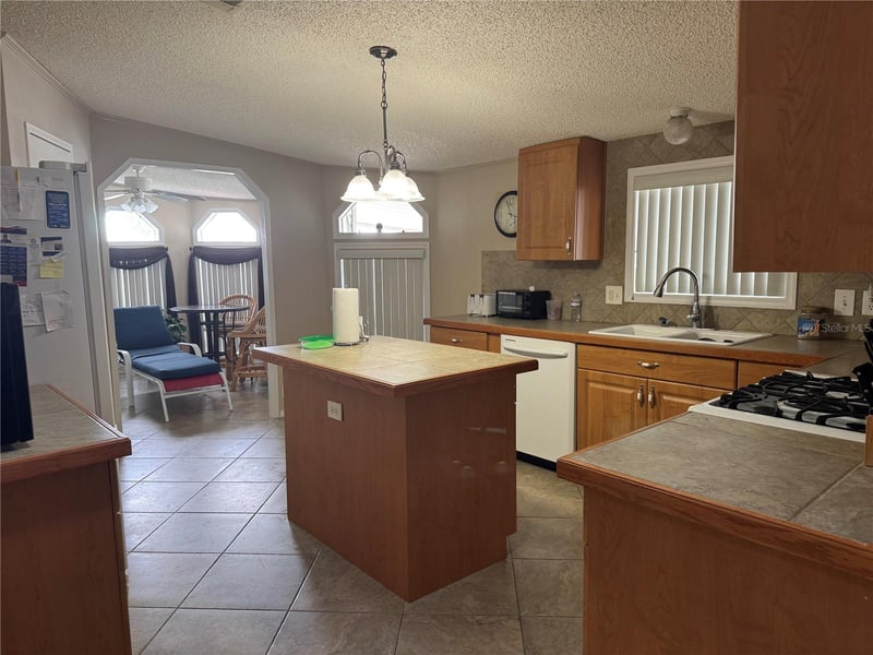 8104 Stoney Bridge Dr, New Port Richey, FL 34653