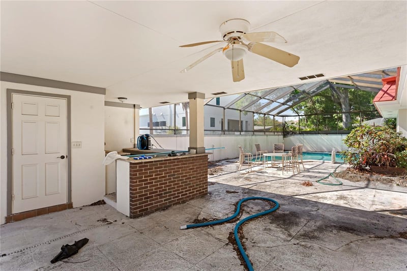 207 Sherrill St, Tampa, FL 33609