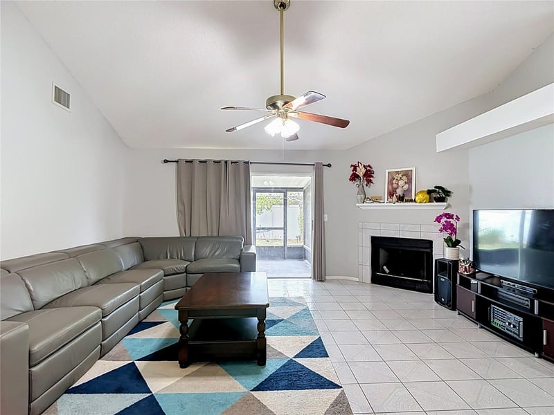 7110 Hollowell Dr, Tampa, FL 33634