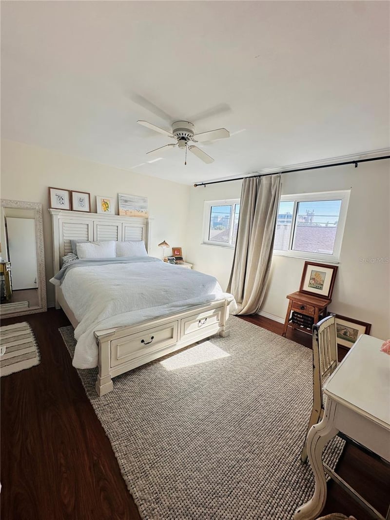1221 Drew St #D9, Clearwater, FL 33755