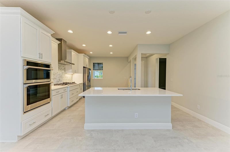 172 Van Gogh Cv, Bradenton, FL 34212