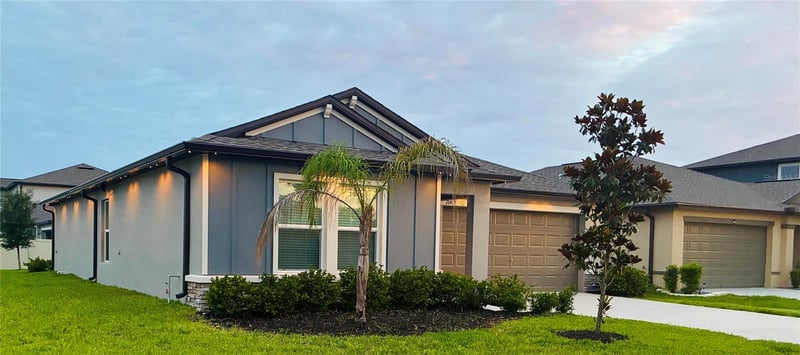 2141 Lanier Rd, Zephyrhills, FL 33541