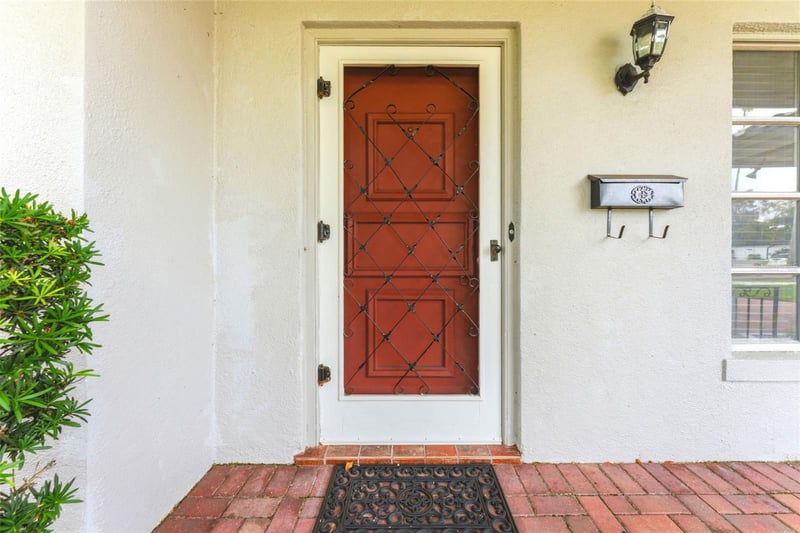 1705 Indian Rocks Rd, Belleair, FL 33756