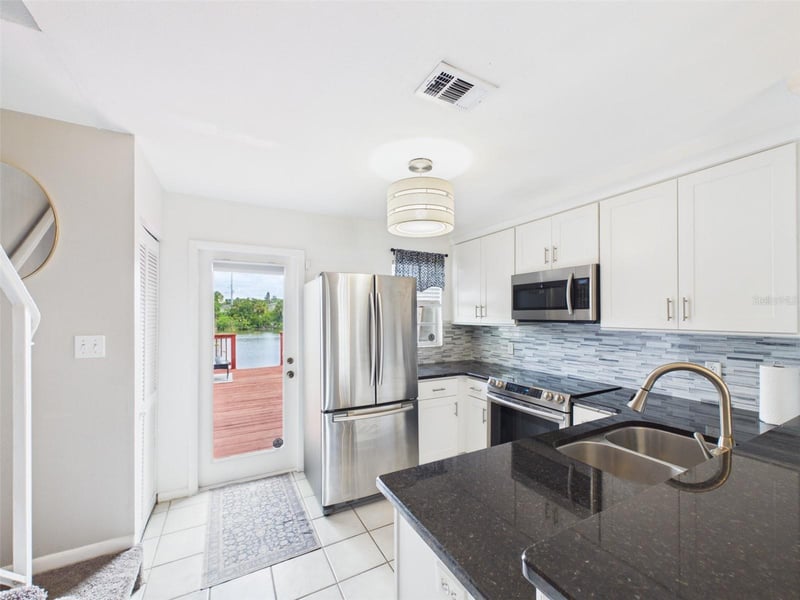 3357 Wyoming Cir #3-5, Tampa, FL 33611