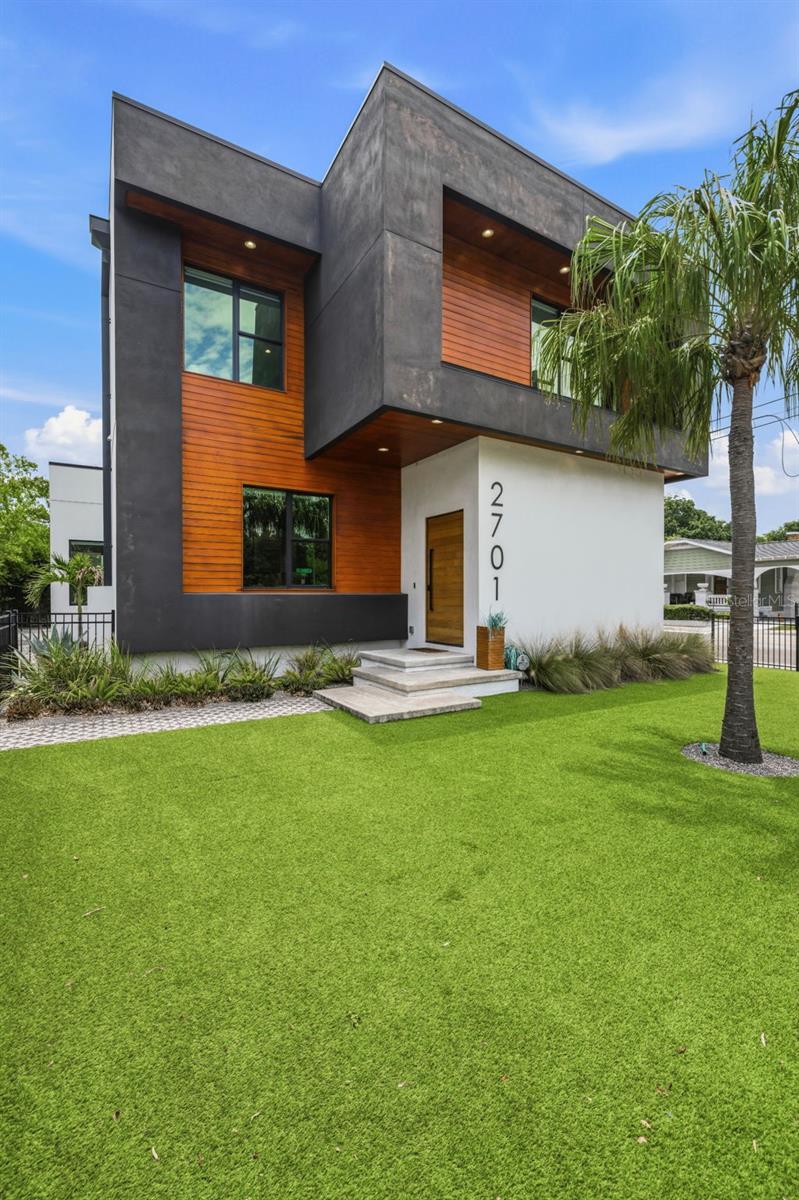 2701 Poplar Ave, Tampa, FL 33602