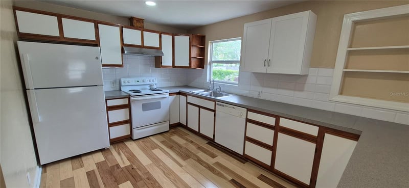 425 40th Ave, St Petersburg, FL 33703