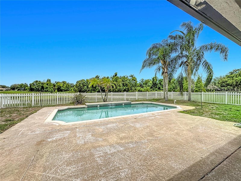 11607 Grove Arcade Dr, Riverview, FL 33569