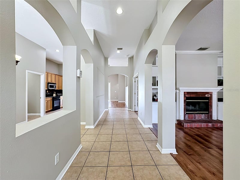 11607 Grove Arcade Dr, Riverview, FL 33569