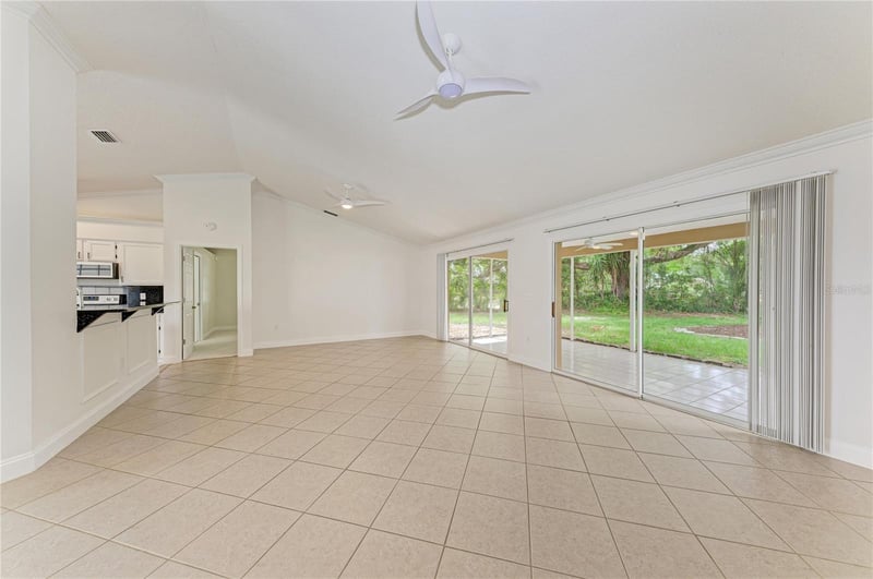 6101 55th Avenue Cir, Bradenton, FL 34203