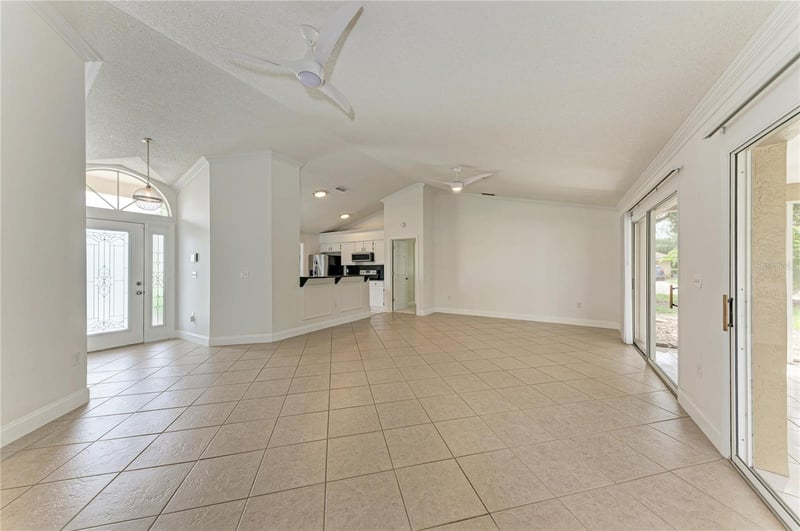 6101 55th Avenue Cir, Bradenton, FL 34203
