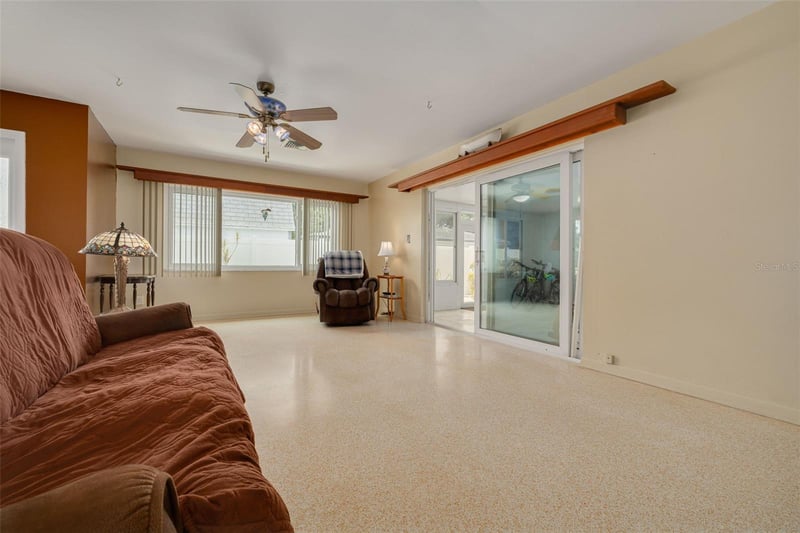 5610 19th Ave, Gulfport, FL 33707