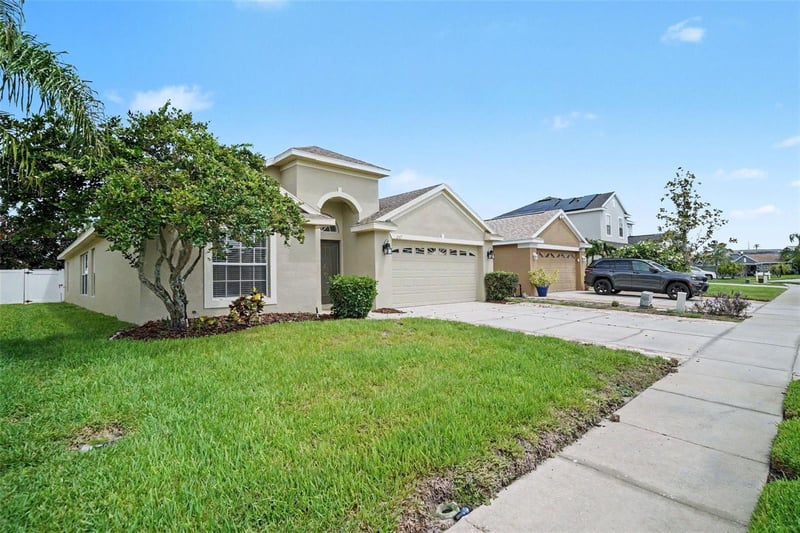 2519 Big Pine Dr, Holiday, FL 34691