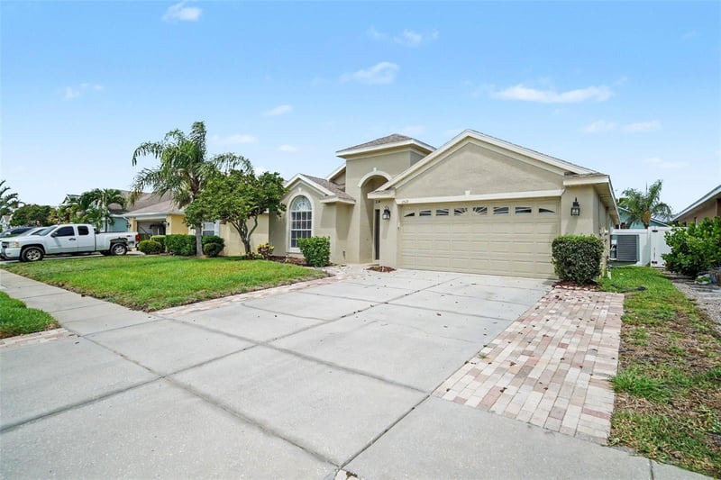 2519 Big Pine Dr, Holiday, FL 34691