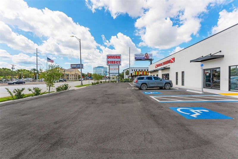 418 Dale Mabry Hw, Tampa, FL 33609