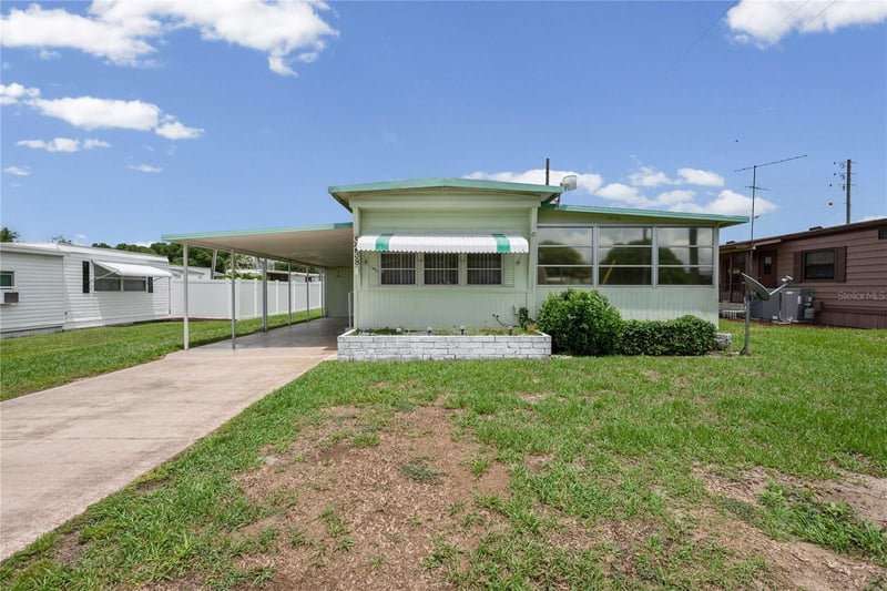 5238 Betmar Dr, Zephyrhills, FL 33542