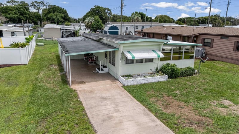 5238 Betmar Dr, Zephyrhills, FL 33542