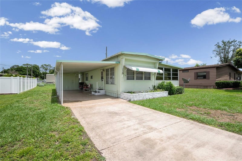 5238 Betmar Dr, Zephyrhills, FL 33542