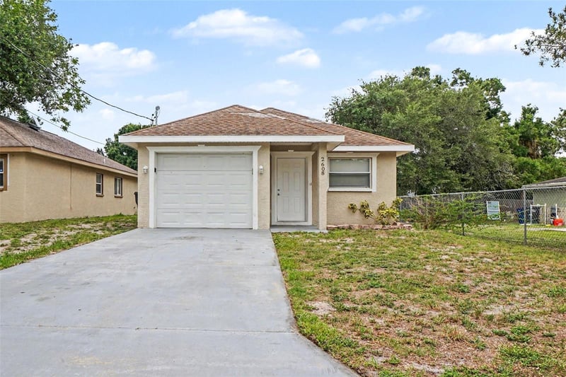 2608 5th Ave, Palmetto, FL 34221