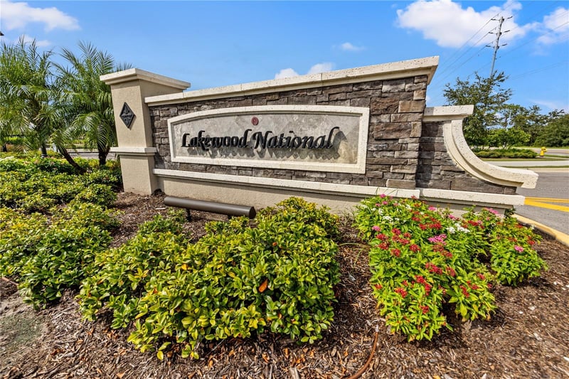 18114 Gawthrop Dr #402, Bradenton, FL 34211