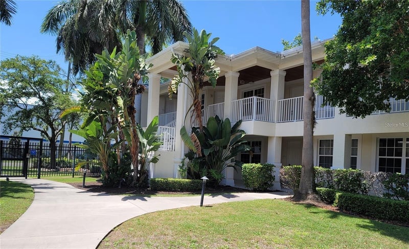 3506 54th Dr #107, Bradenton, FL 34210